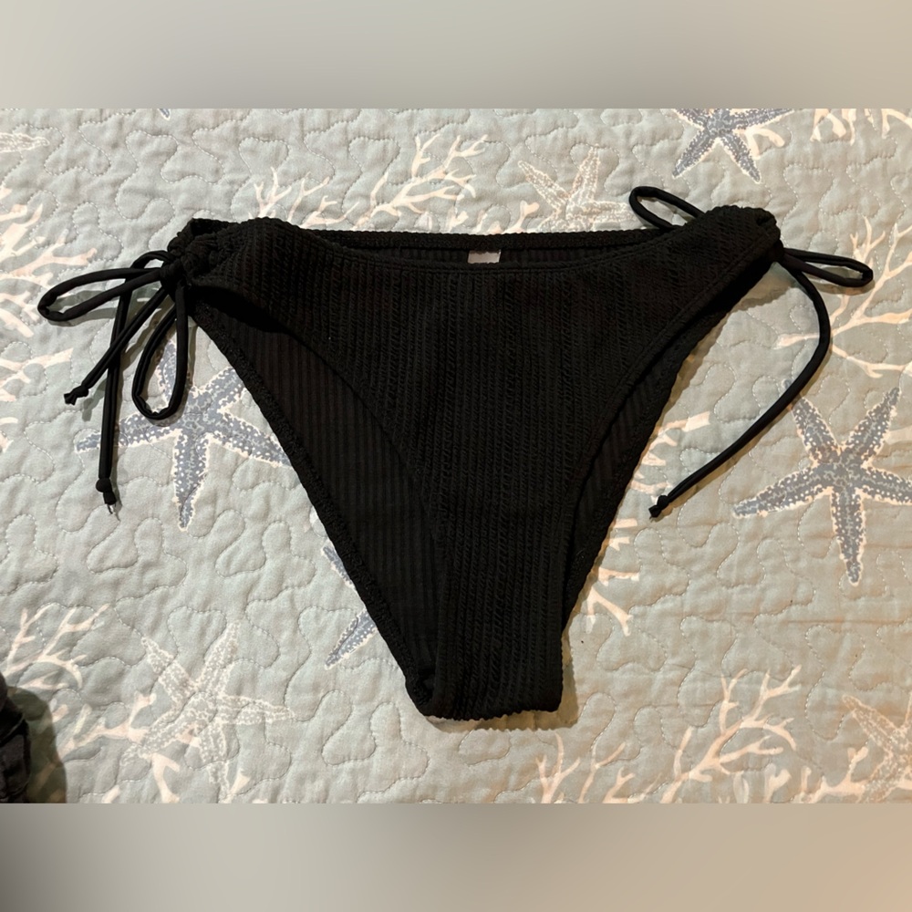 Shein woman size large swim bottoms